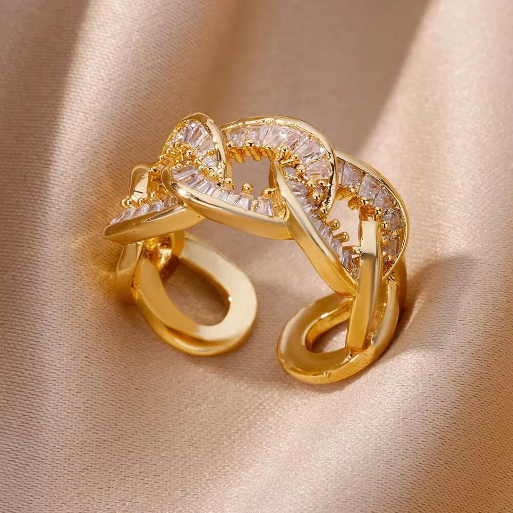 Elegant Gold Rings for Women for Everyday and Special Occasions