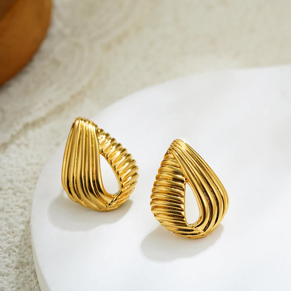 Stylish Knot Earrings for Women Perfect for Everyday and Special Wear