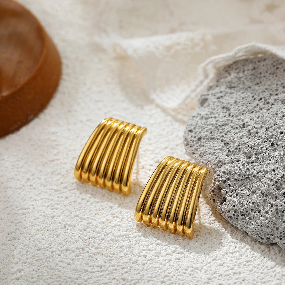 Stylish Knot Earrings for Women Perfect for Everyday and Special Wear