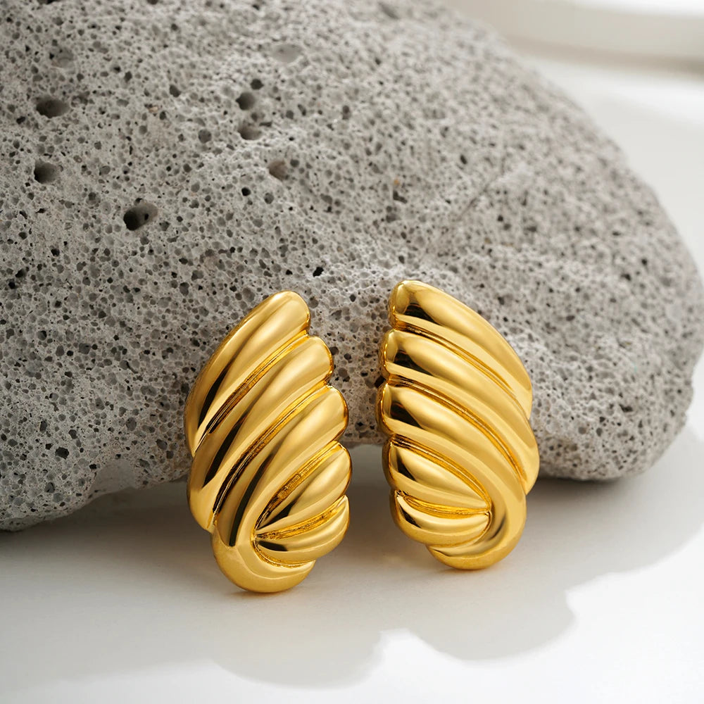 Stylish Knot Earrings for Women Perfect for Everyday and Special Wear