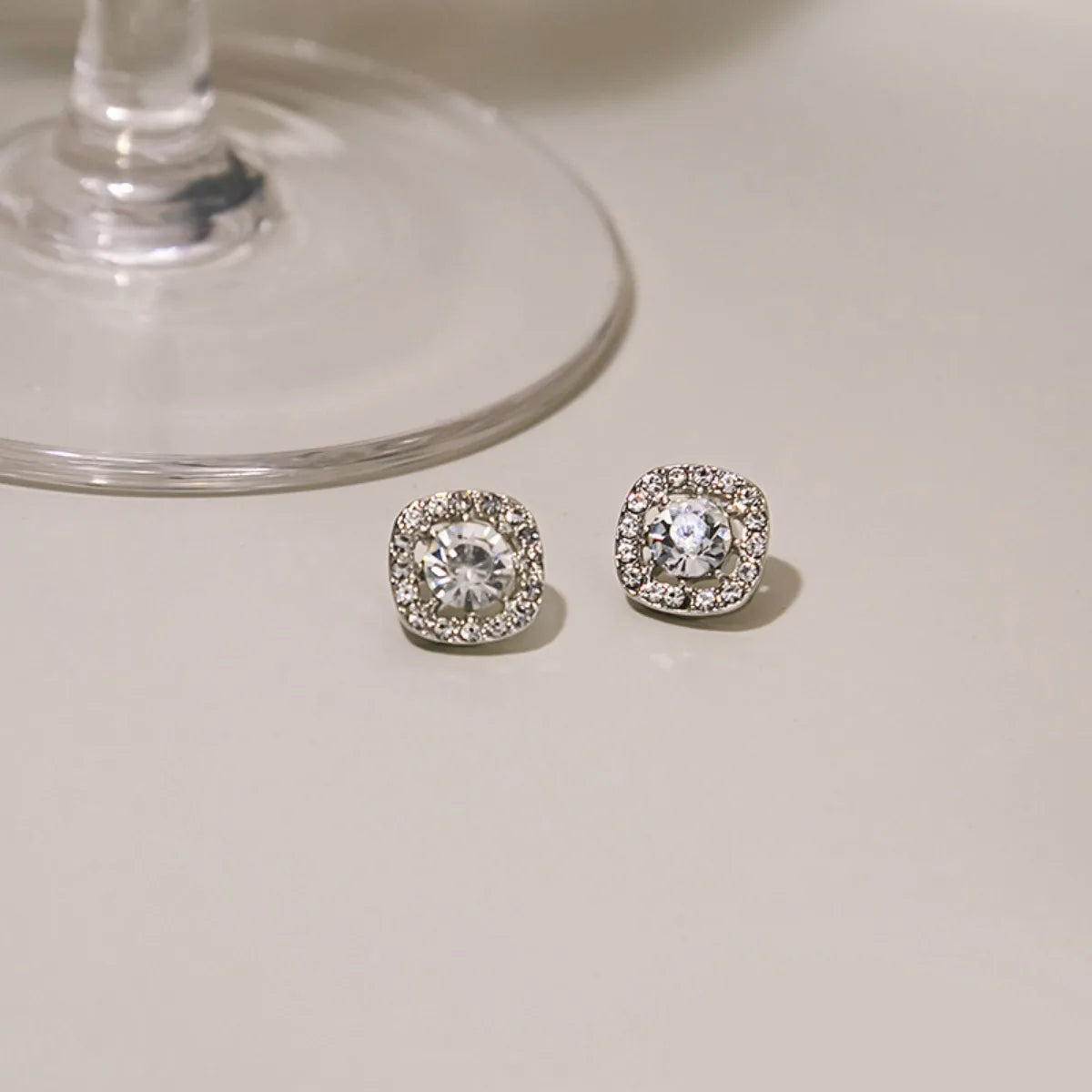 2pc Shiny Imitation Diamond Alloy Earrings Square Large Round Glass Rhinestone Women's Light Luxury Silvery Temperament Jewelry